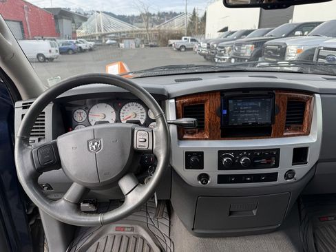 Used 2006 Dodge Ram 2500 Truck Laramie image 9