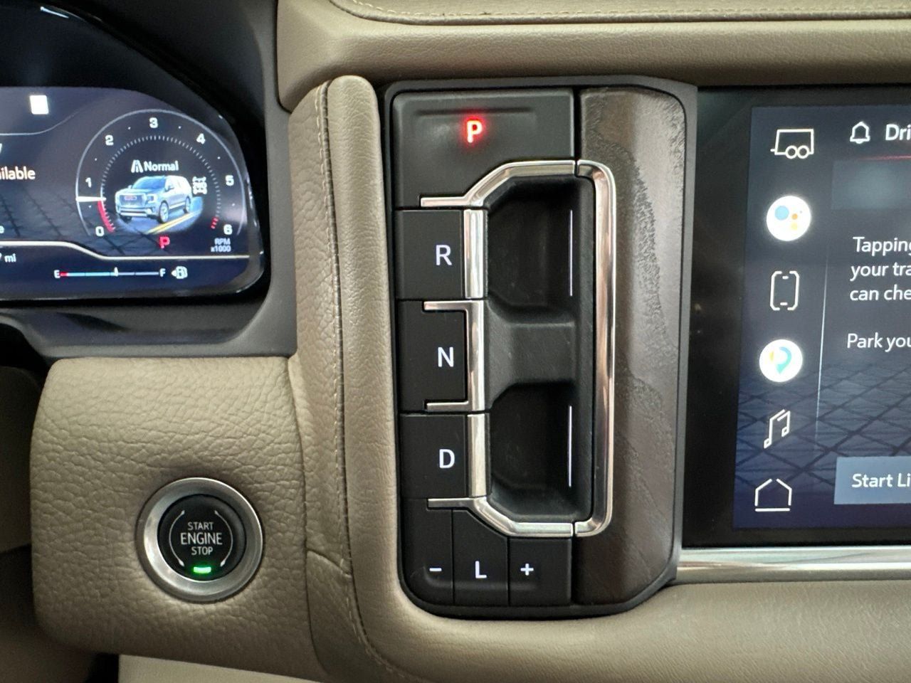 Used 2022 GMC Yukon Denali AWD/4WD image 27