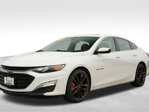 Used 2020 Chevrolet Malibu LT w/ Redline Edition image 3