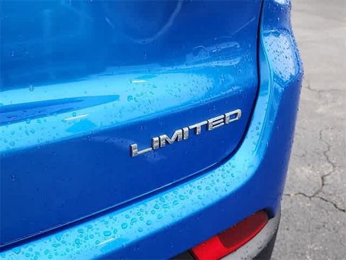 Used 2022 Jeep Compass Limited image 11