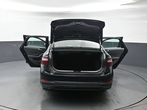Used 2024 Volkswagen Jetta SE FWD image 47