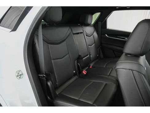 Certified 2025 Cadillac XT5 Premium Luxury image 18