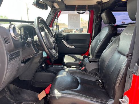 Used 2015 Jeep Wrangler Rubicon w/ Power Convenience Group AWD/4WD image 11