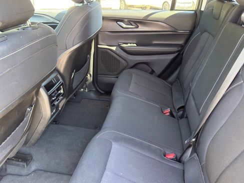 Used 2023 Jeep Grand Cherokee Laredo RWD image 30