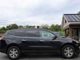 Used 2017 Chevrolet Traverse LT image 4