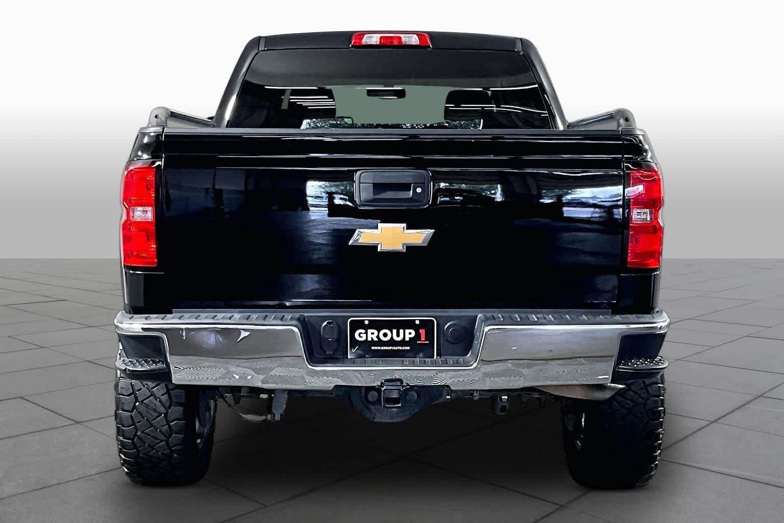 Used 2018 Chevrolet Silverado 1500 LT w/ Texas Edition RWD image 5