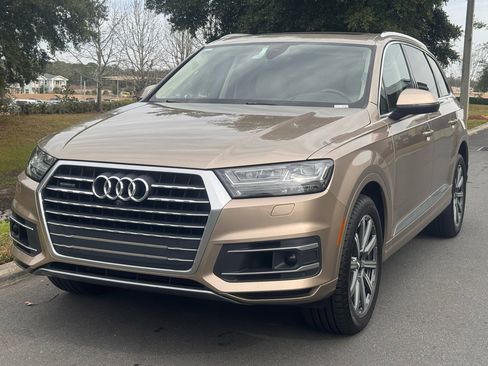 Used 2018 Audi Q7 3.0T Prestige image 3