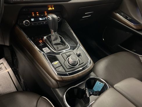 Used 2021 MAZDA CX-9 Signature image 26
