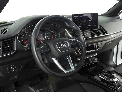 Used 2023 Audi Q5 2.0T Premium w/ Convenience Package image 31