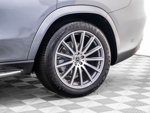 New 2025 Mercedes-Benz GLS 450 GLS 450 image 35