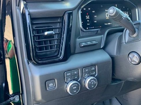 New 2026 GMC Sierra 1500 AT4 w/ Technology Package AWD/4WD image 18