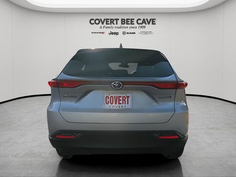 Used 2021 Toyota Venza Limited image 8