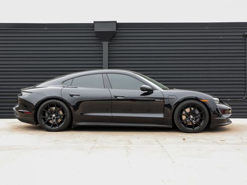 Certified 2023 Porsche Taycan image 8