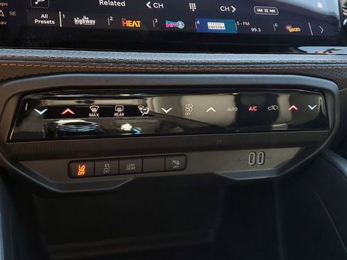 New 2026 Jeep Cherokee Limited image 34