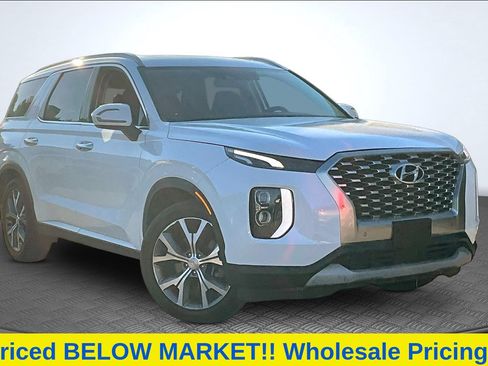 Used 2022 Hyundai Palisade SEL w/ 8P Bench Seat Package FWD image 3