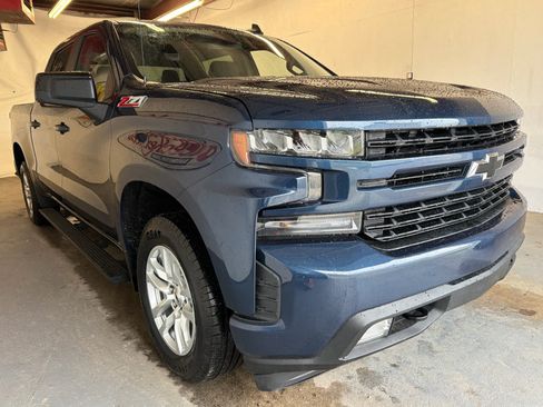 Used 2022 Chevrolet Silverado 1500 RST w/ Z71 Off-Road Package AWD/4WD image 3