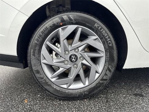 New 2026 Hyundai Elantra Blue image 17