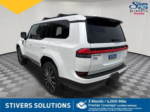 Used 2024 Lexus GX 550 w/ Accessory Package (2T) AWD/4WD image 10