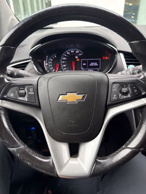 Used 2019 Chevrolet Trax LT w/ LT Convenience Package AWD/4WD image 13