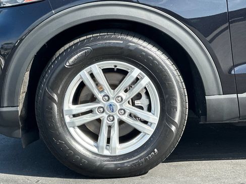 Used 2022 Ford Explorer XLT w/ Equipment Group 202A RWD image 27