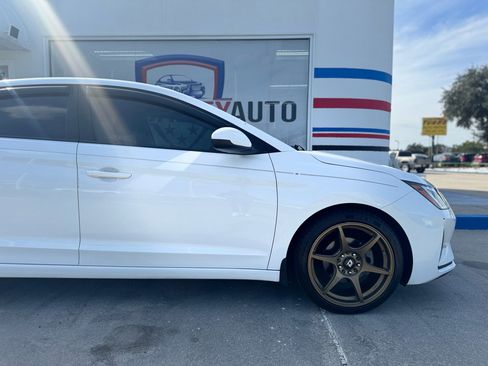 Used 2020 Hyundai Elantra SE w/ Cargo Package (C1) image 24