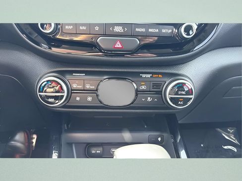 Used 2020 Kia Soul GT-Line Turbo FWD image 16