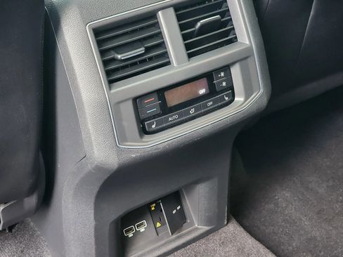 Used 2019 Volkswagen Atlas SEL Premium image 23