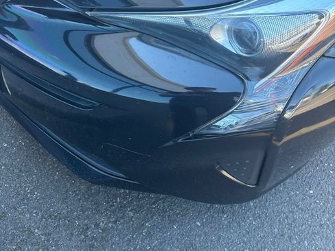 Used 2016 Toyota Prius Three w/ Advanced Technology Package FWD image 17