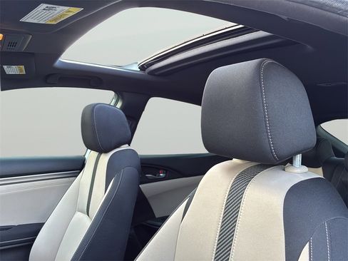 Used 2018 Honda Civic EX image 12