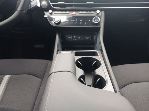 New 2025 Hyundai Sonata SEL FWD image 11