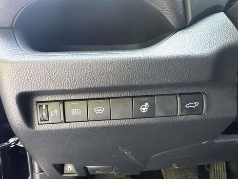 Certified 2025 Toyota RAV4 XLE w/ Convenience Package AWD/4WD image 20