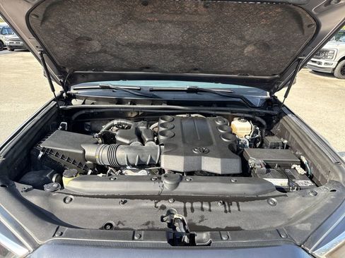 Used 2022 Toyota 4Runner SR5 image 26