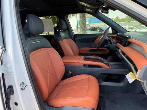 New 2027 Kia Telluride SX FWD image 32