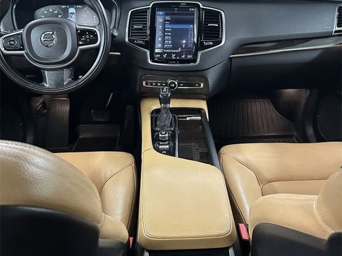 Used 2018 Volvo XC90 T6 Momentum w/ Convenience Package image 23