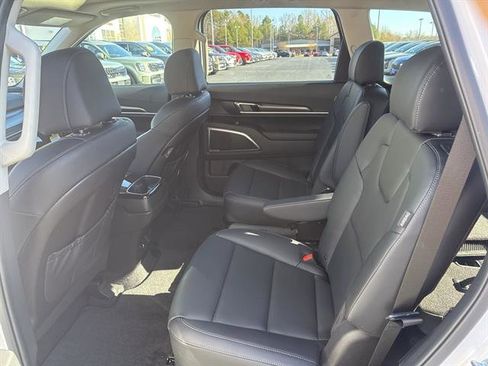 New 2025 Kia Telluride S image 16
