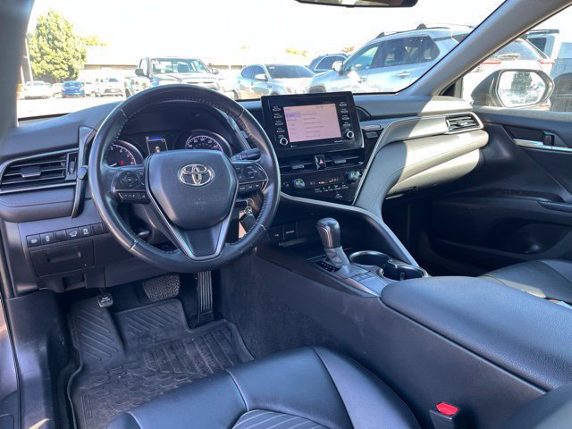 Used 2022 Toyota Camry SE FWD image 13