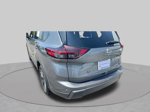 Used 2024 Nissan Rogue SV AWD/4WD image 30