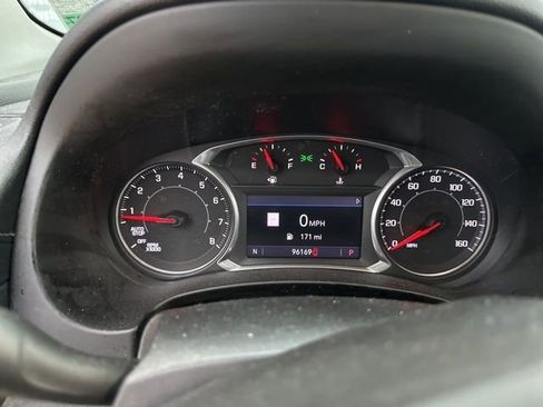 Used 2022 GMC Terrain SLE w/ Driver Convenience Package FWD image 5