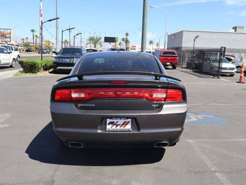 Used 2013 Dodge Charger R/T RWD image 6