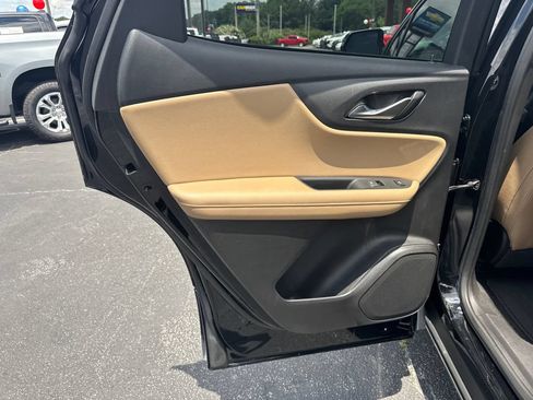 Used 2022 Chevrolet Blazer Premier w/ Enhanced Convenience Package FWD image 23