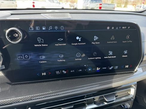 New 2026 Chevrolet Traverse High Country image 3