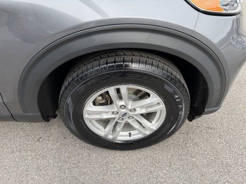 Used 2022 Ford Explorer XLT w/ Equipment Group 202A image 20