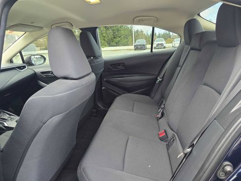 Used 2025 Toyota Corolla LE image 17