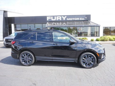 Used 2022 Chevrolet Equinox RS AWD/4WD image 1