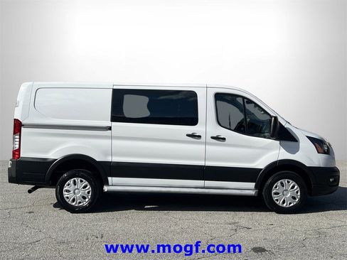 Used 2024 Ford Transit 250 Low Roof w/ Exterior Upgrade Package image 26