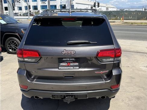Used 2020 Jeep Grand Cherokee Trailhawk w/ Interior Metal Package AWD/4WD image 13