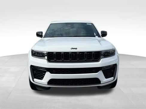 New 2026 Jeep Grand Cherokee Limited image 2