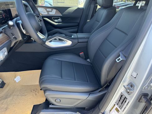 New 2025 Mercedes-Benz GLS 450 4MATIC image 19