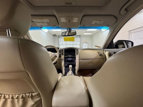 Used 2014 INFINITI QX70 2WD w/ Premium Package image 19