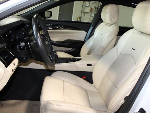 Used 2018 Cadillac CTS Luxury RWD image 23